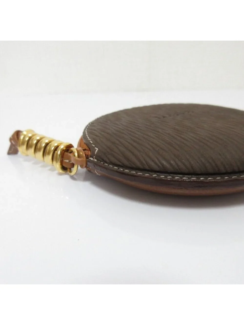 Loewe Velazquez Round Wallet